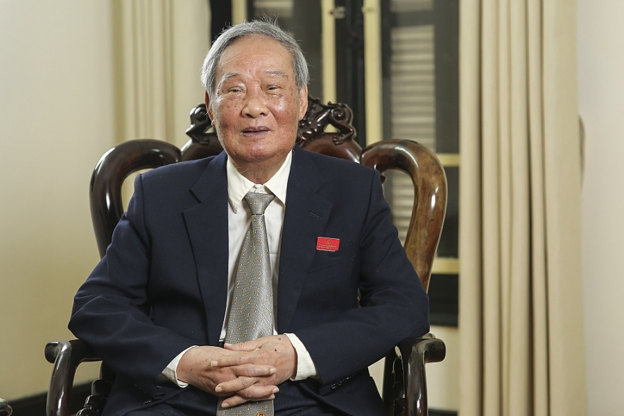 ông Vũ Oanh, nguyên Ủy viên Bộ Chính trị, nguyên Bí thư Trung ương Đảng, nguyên Trưởng Ban Kinh tế Trung ương 4423-yyng-chi-vy-oanh-ok