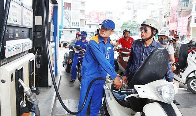 gia xang tang hon 500 donglit tu 15h ngay 610