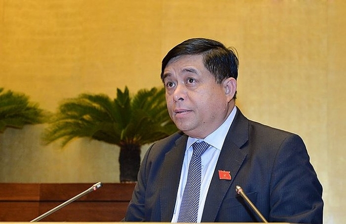 su dung von dau tu cong tuyet doi khong de vuot tran