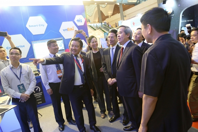 cong nghiep 40 viet nam se buoc len nac thang cao hon trong chuoi gia tri toan cau