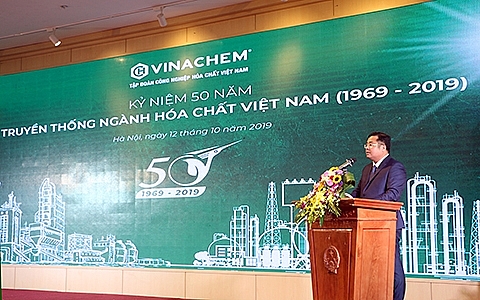 Ngành hóa chất tiếp tục giữ vững vai trò chủ đạo trong nền kinh tế quốc dân nganh hoa chat tiep tuc giu vung vai tro chu dao trong nen kinh te quoc dan