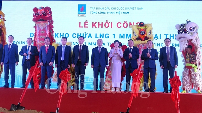 khoi cong xay dung cong trinh kho chua lng thi vai