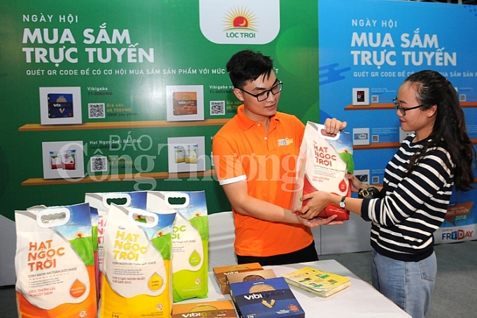 Online Friday tạo đà thúc đẩy phát triển thương mại điện tử và kinh tế số Việt Nam online friday tao da thuc day phat trien thuong mai dien tu va kinh te so viet nam