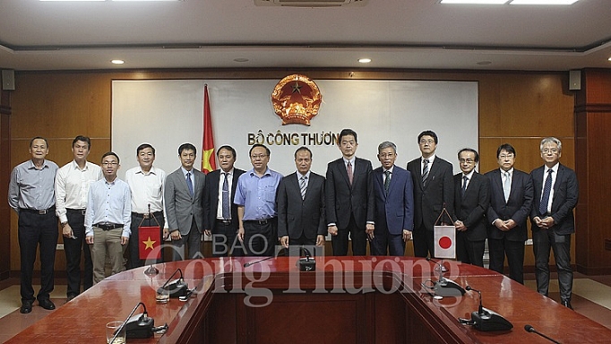 Cơ sở dữ liệu hóa chất quốc gia sẽ đóng góp vai trò to lớn trong công tác quản lý co so du lieu hoa chat quoc gia se dong gop vai tro to lon trong cong tac quan ly