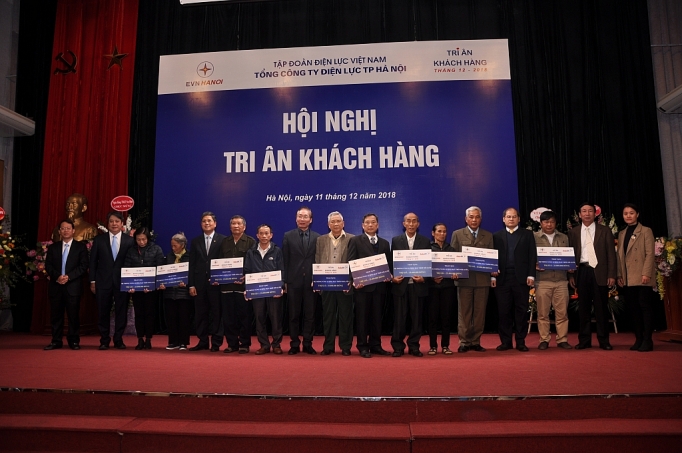 EVN HANOI tri ân khách hàng khách hàng sử dụng điện trên địa bàn Thủ đô evn hanoi tri an khach hang khach hang su dung dien tren dia ban thu do