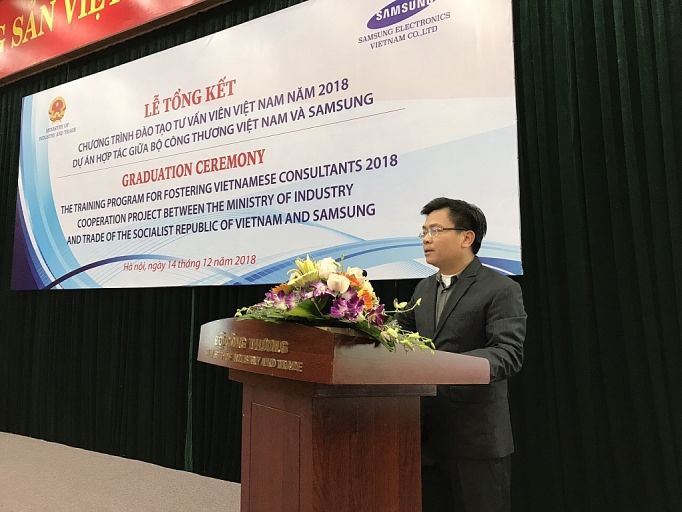 95 tu van vien viet nam hoan thanh chuong trinh hop tac dao tao voi samsung