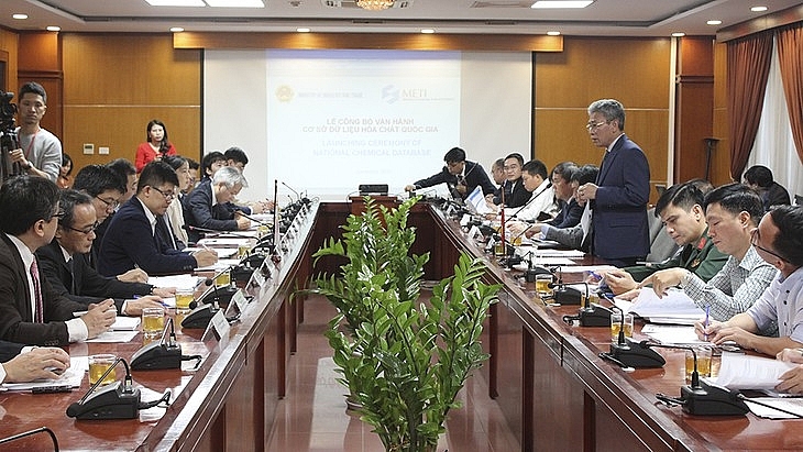 Cơ sở dữ liệu hóa chất quốc gia: Nâng cao quản lý nhà nước về hoạt động hóa chất Cơ sở dữ liệu hóa chất quốc gia: Nâng cao quản lý nhà nước về hoạt động hóa chất