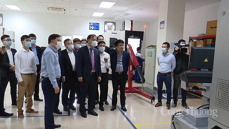 Trung tâm kỹ thuật khuôn mẫu: Giải pháp nâng cao năng lực các doanh nghiệp công nghiệp hỗ trợ Việt Nam