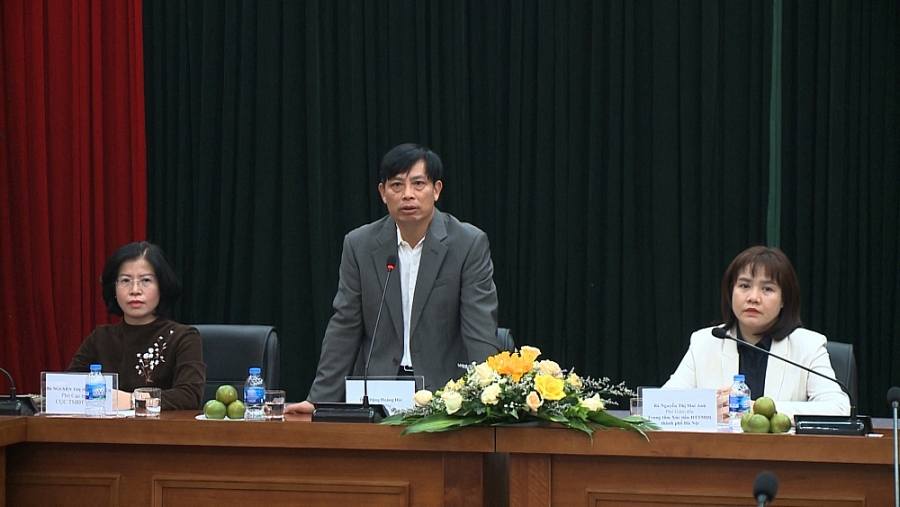 0513-9128-0100-04-39-20still002