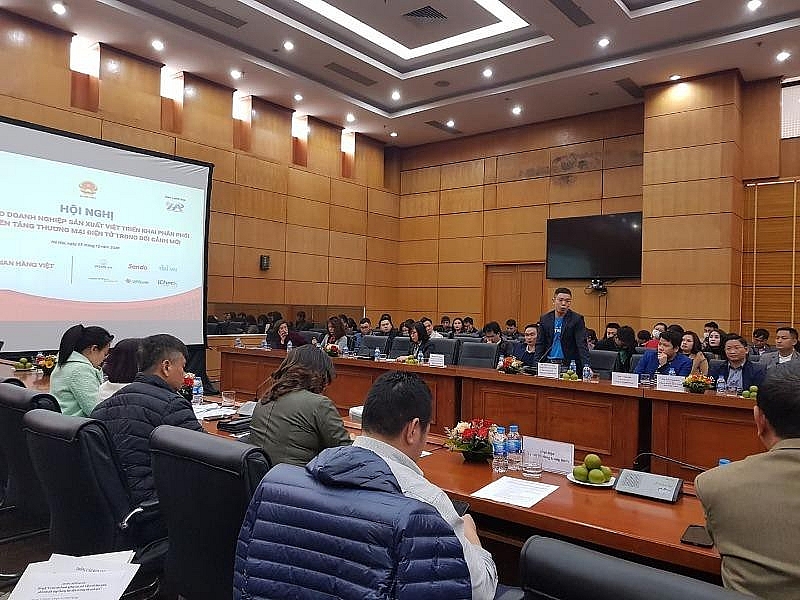 0613-quang-canh-hoi-nghi-zhoi-thumb-1