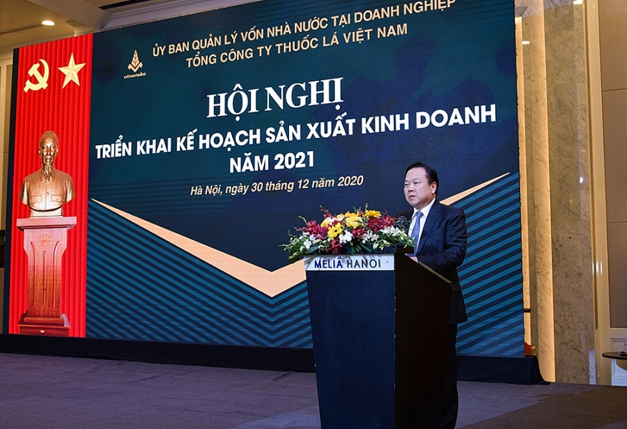 Đồng chí Nguyễn Hoàng Anh - Ủy viên Ban Chấp hành Trung ương Đảng, Chủ tịch Ủy ban Quản lý vốn nhà nước tại doanh nghiệp phát biểu chỉ đạo tại Hội nghị Đồng chí Nguyễn Hoàng Anh - Ủy viên Ban Chấp hành Trung ương Đảng, Chủ tịch Ủy ban Quản lý vốn nhà nước tại doanh nghiệp phát biểu chỉ đạo tại Hội nghị