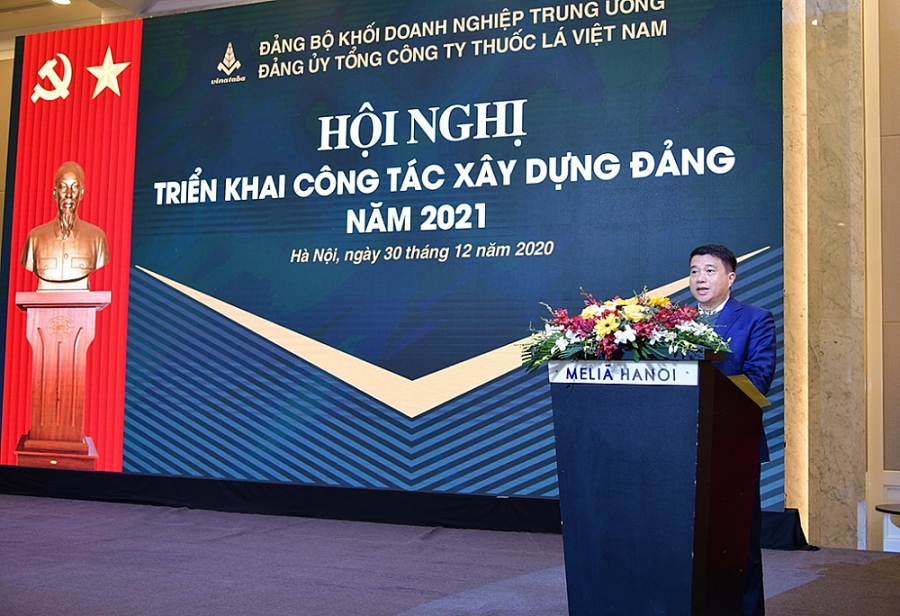 Đồng chí Y Thanh Hà Niê Kđăm - Ủy viên dự khuyết Ban Chấp hành Trung ương Đảng, Bí thư Đảng ủy Khối doanh nghiệp Trung ương phát biểu chỉ đạo tại Hội nghị Đồng chí Y Thanh Hà Niê Kđăm - Ủy viên dự khuyết Ban Chấp hành Trung ương Đảng, Bí thư Đảng ủy Khối doanh nghiệp Trung ương phát biểu chỉ đạo tại Hội nghị