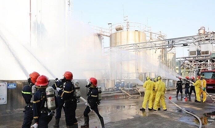 Đẩy mạnh ứng phó sự cố hóa chất đảm bảo an toàn môi trường Đẩy mạnh ứng phó sự cố hóa chất đảm bảo an toàn môi trường