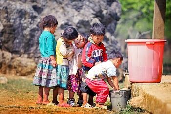 Chăm sóc dinh dưỡng cho Trẻ em dân tộc thiểu số để nâng cao thể chất, trí tuệ