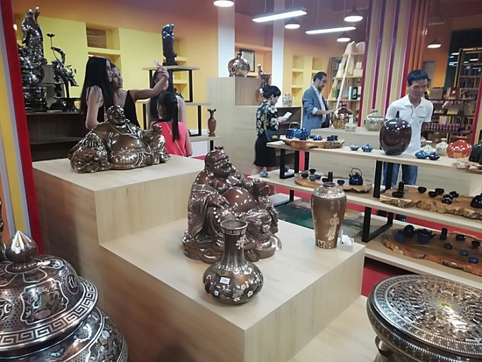 Nghệ nhân làng nghề đang được trẻ hóa nghe nhan lang nghe dang duoc tre hoa