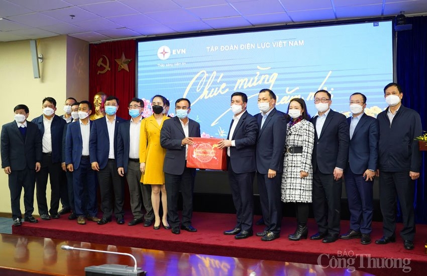 Bảo đảm cung ứng điện ổn định và an toàn cho sản xuất và đời sống Bảo đảm cung ứng điện ổn định và an toàn cho sản xuất và đời sống