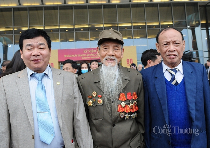 Đất nước ta chưa bao giờ có được cơ đồ, tiềm lực và vị thế như ngày nay dat nuoc ta chua bao gio co duoc co do tiem luc va vi the nhu ngay nay