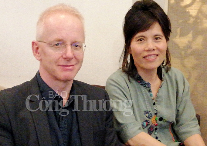 co mot nu phong vien hy sinh ngay 83