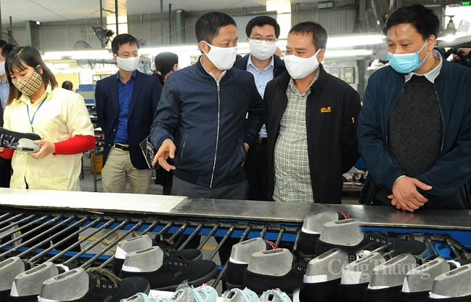 Khi Bộ trưởng đến với doanh nghiệp khi bo truong den voi doanh nghiep