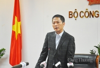 Vừa thực hiện mục tiêu kép, vừa bảo đảm cung cấp đủ hàng hóa có chất lượng cho nhân dân