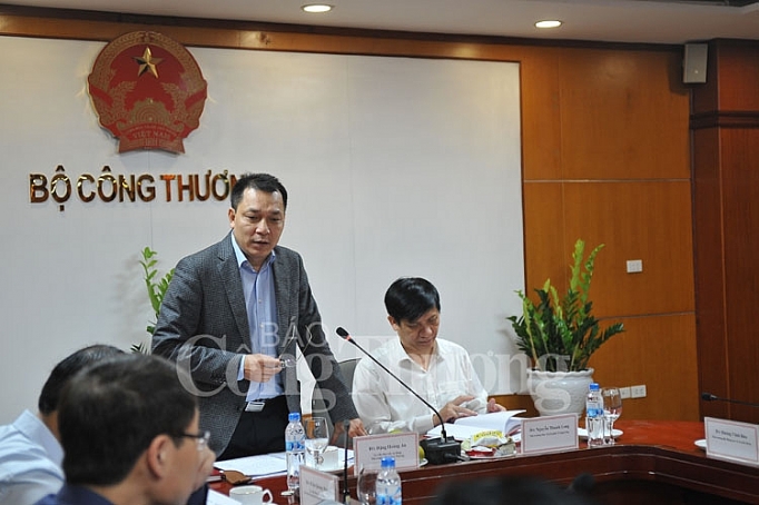 lanh dao bo san sang xung tran trong viec giai quyet cac buc xuc phat sinh