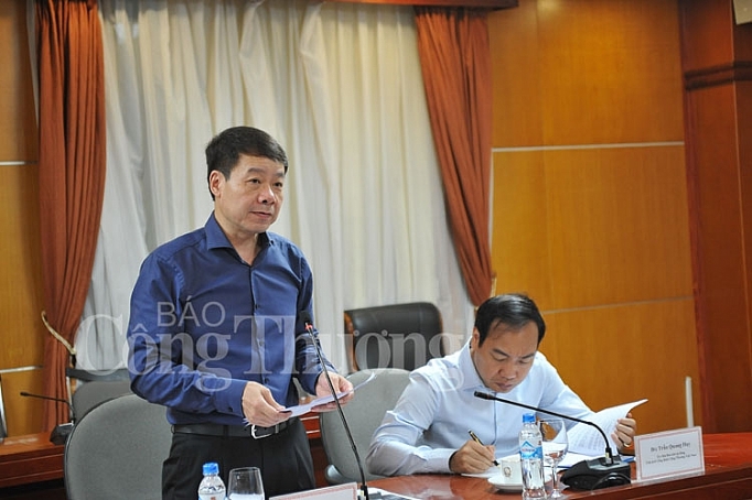 lanh dao bo san sang xung tran trong viec giai quyet cac buc xuc phat sinh