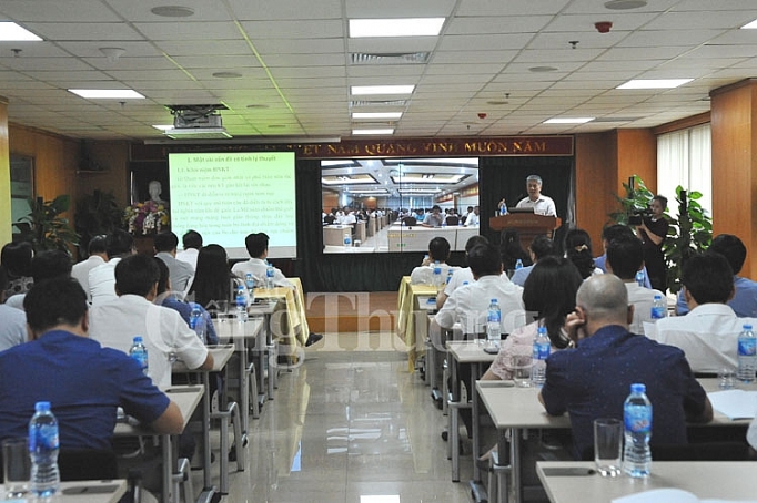 dang uy vinataba hoc tap chuyen de ve hoi nhap quoc te va chu nghia yeu nuoc