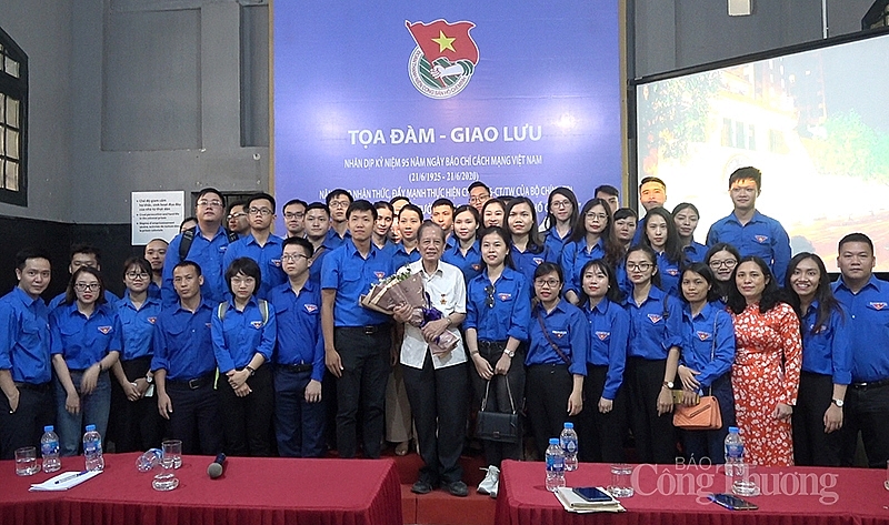 Đoàn thanh niên Bộ Công Thương kỷ niệm Ngày Báo chí cách mạng Việt Nam 5055 9 1