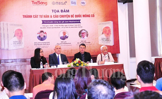 Ra mắt sách “Thành Cát Tư Hãn và sự hình thành thế giới hiện đại” ra mat sach thanh cat tu han va su hinh thanh the gioi hien dai