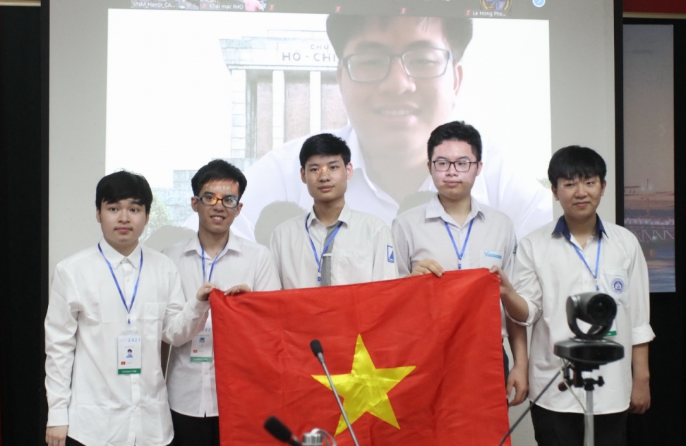 Đoàn Việt Nam đạt 1 HCV, 2 HCB và 3 HCĐ tại Olympic toán quốc tế 2021 Đoàn Việt Nam đạt 1 HCV, 2 HCB và 3 HCĐ tại Olympic toán quốc tế 2021