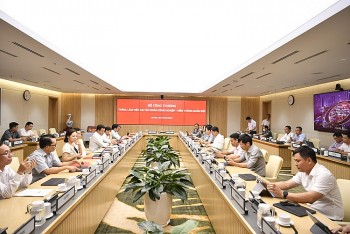 Bộ trưởng Nguyễn Hồng Diên làm việc với Tập đoàn Viettel: Định hướng hợp tác chuyển đổi số, ứng dụng công nghệ trong thương mại và năng lượng