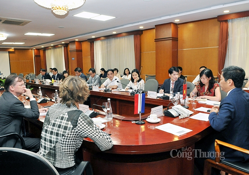 undefined 5336-1-copy