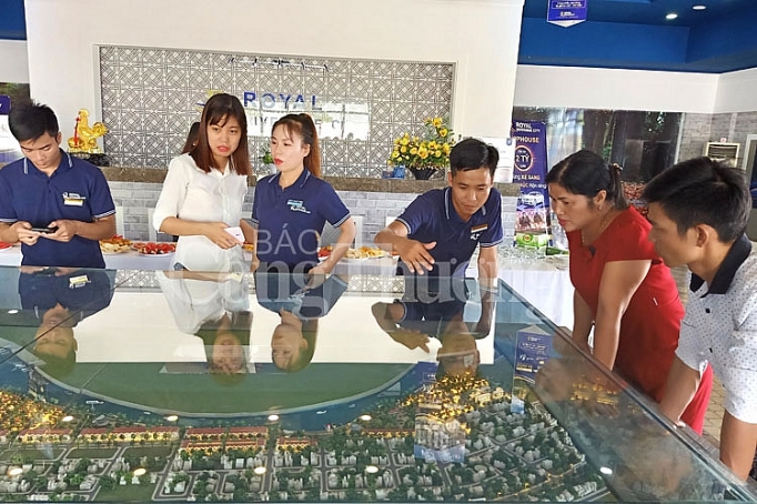 chu dau tu cam ket ban giao dung han