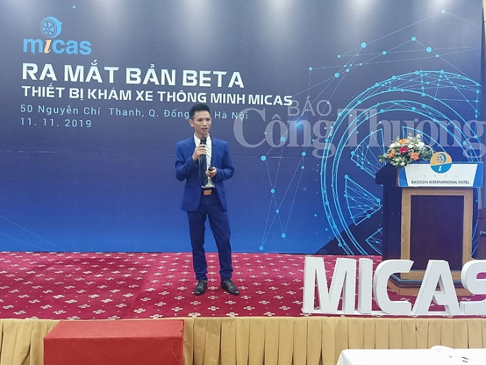 startup viet ra mat thiet bi kham xe thong minh micas
