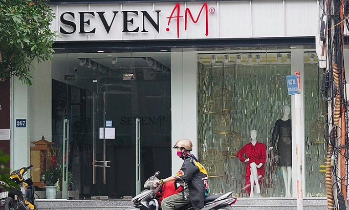 tu vu khung hoang thuong hieu thoi trang sevenam rat can thai do minh bach va tinh chuyen nghiep