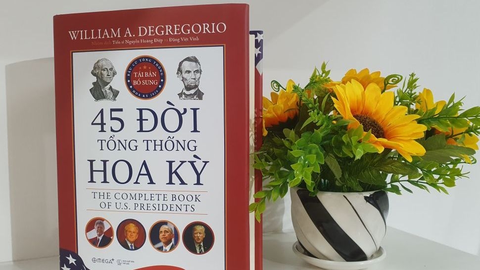 undefined 0347-tai-ban-co-bo-sung-cuon-sach-45-nam-doi-thong-thong-hoa-ky