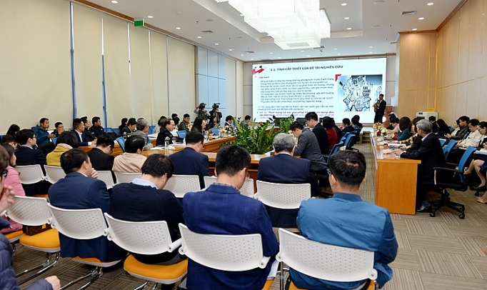 "Xiết” tín dụng đen, cần có chính sách cho vay dưới chuẩn xiet tin dung den can co chinh sach cho vay duoi chuan