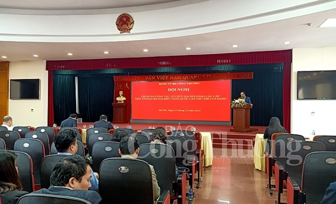 dang uy bo cong thuong tap huan cong tac to chuc dai hoi dang cac cap