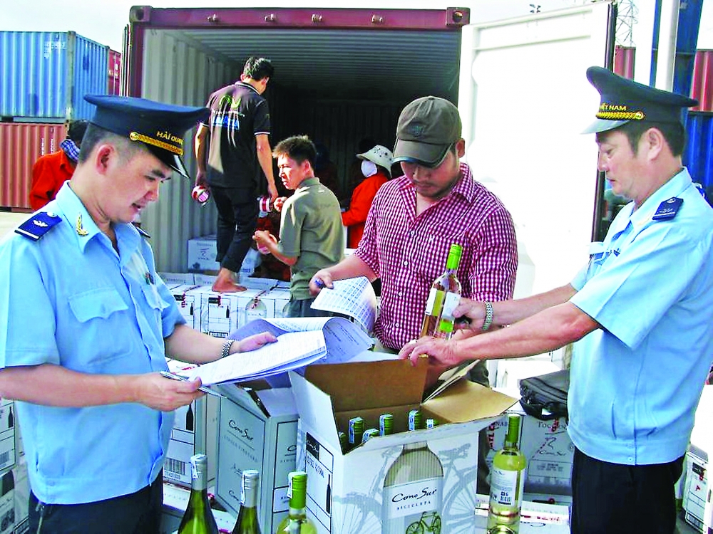 customs and tax authorities try to make life easier for enterprises
