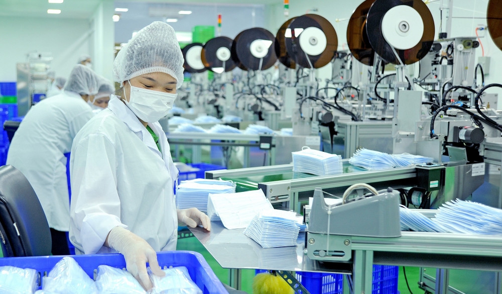 vietnam looks ahead to economic recovery after pandemic is controlled