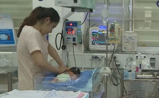 da nang increases international healthcare cooperation