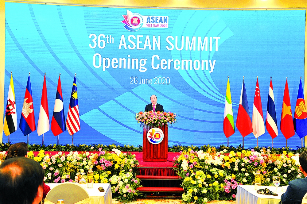 ASEAN leaders foresee slower growth but steady and stable recovery asean leaders foresee slower growth but steady and stable recovery