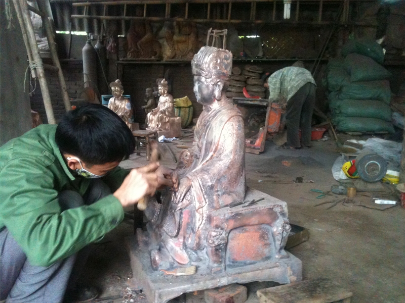 Dai Bai bronze casting village boosts mechanization dai bai bronze casting village boosts mechanization