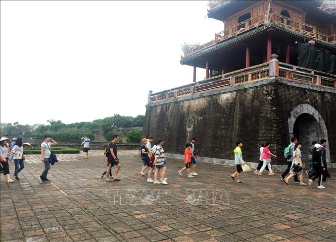 mien phi tham quan khu di san hue trong 3 ngay tet cho du khach trong nuoc