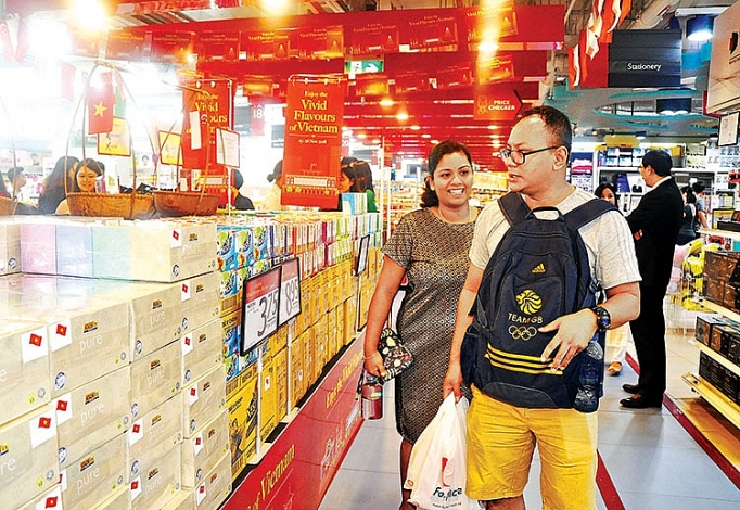 nguoi dan singapore phai long hang viet