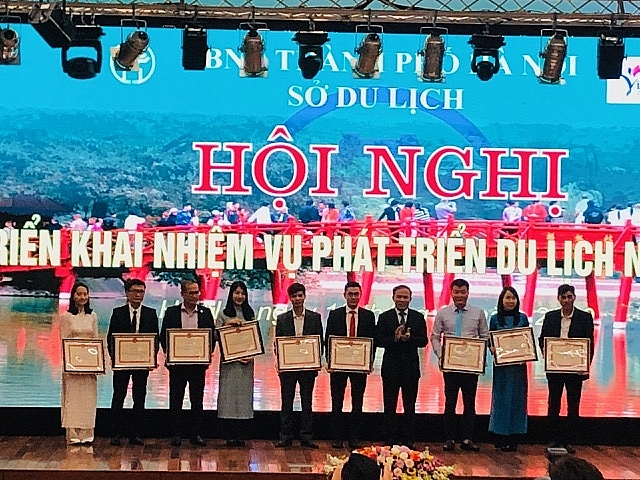 Gần 29 triệu khách du lịch đến Hà Nội trong năm 2019 gan 29 trieu khach du lich den ha noi trong nam 2019