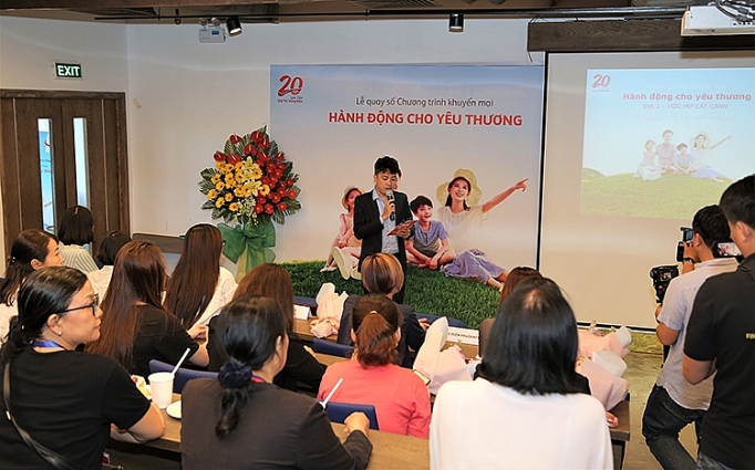 prudential trao giai thuong dot cuoi chuong trinh hanh dong cho yeu thuong