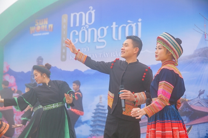 Tưng bừng mùa lễ hội trên “nóc nhà Đông Dương” tung bung mua le hoi tren noc nha dong duong