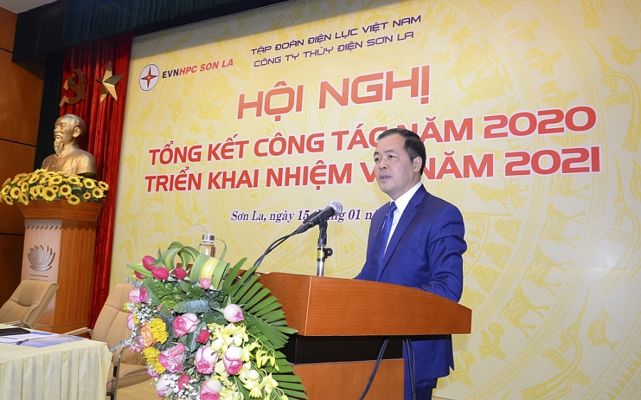 11,56 tỷ kWh là sản lượng mà Công ty Thủy điện Sơn La sản xuất được năm 2020. 11,56 tỷ kWh là sản lượng mà Công ty Thủy điện Sơn La sản xuất được năm 2020.