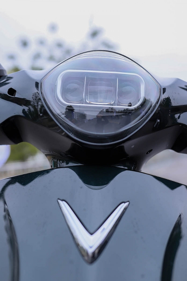 Trải nghiệm VinFast Theon và Feliz: ‘Rất an toàn và ngập tràn công nghệ’